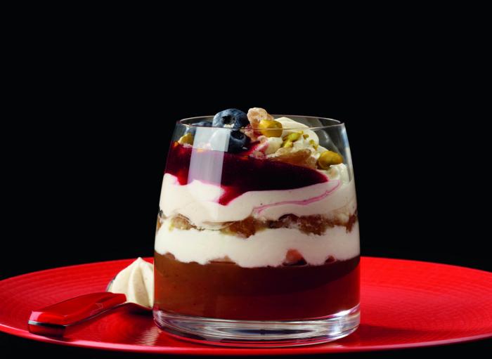 Verrine marrons glacés au coulis de cassis et arôme de Rhum